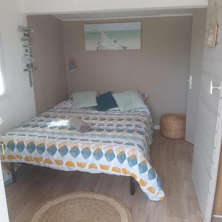 La Chouette Villa, Chambre Mazet De 11M2 Piece Sous-Pente Acces Par Escalier En Bois Cannes-et-Clairan ภายนอก รูปภาพ